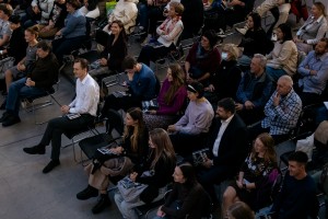 В Ельцин Центре представили современные путеводители по Уралу