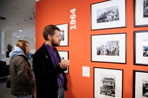 Тематическая экскурсия Евгения Емельянова «Свет и тени эпохи оттепели в объективе Александра Устинова»