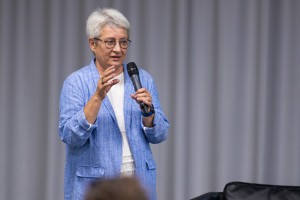 Лекция Елены Степановой «Христианство: вчера, сегодня, завтра»