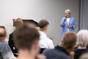 Лекция Елены Степановой «Христианство: вчера, сегодня, завтра»