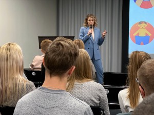 Лекция детского онколога НМИЦ им. В.А. Алмазова Дарьи Моргачевой