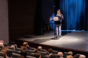 Лекция Александра Архангельского «Гражданская война в литературе: культура 80-х как форма политики»