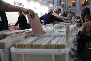 Книжные проекты Ельцин Центра на Нон/фикшн №24