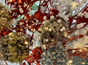 Новогодний декор Ельцин Центра 2022 -2023