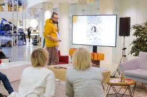 Встречи в «Гостиной под абажуром». Коллекционер комиксов Роман Кардаков