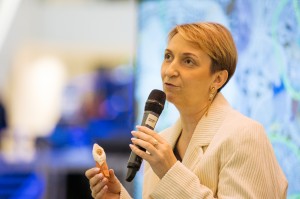 Встречи в «Гостиной под абажуром». Коллекционер ёлочных игрушек Надежда Маценко