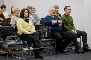 Выставка «Выбрал дорогу — не сворачивай!»: лекция куратора Музея наивного искусства Андрея Бобрихина