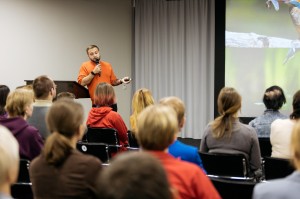 Как человек берёт технологии у природы. Лекция Ильи Гомыранова