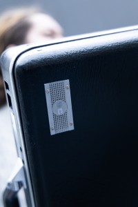 Демонтаж витрины с «ядерным чемоданчиком»