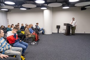 Василий Степанов. Лекция «1990-е: из кинозала в видеосалон. Кто уменьшил экран?»