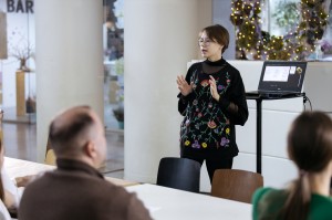 8 марта в Ельцин Центре. Мастер-класс художницы Анастасии Крохалевой