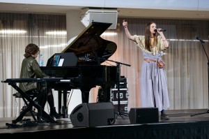 8 марта в Ельцин Центре. Поэтический марафон «Все они как одна непохожи»