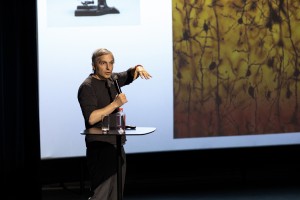 «Мозги, да и только»: лекция нейробиолога, профессора Сколковского института науки и технологий Филиппа Хайтовича