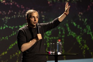 «Мозги, да и только»: лекция нейробиолога, профессора Сколковского института науки и технологий Филиппа Хайтовича