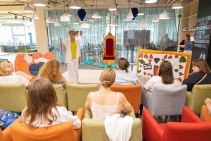 Выпускной спектакль: котики, Красная Шапочка и Чёрное пятно