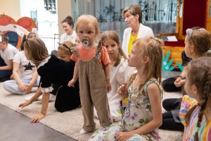 Выпускной спектакль: котики, Красная Шапочка и Чёрное пятно