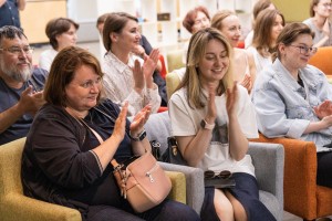 Выпускной спектакль: котики, Красная Шапочка и Чёрное пятно