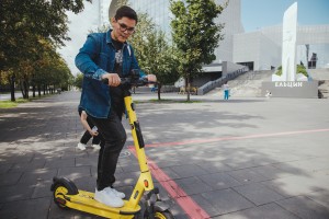 «Из слободы в Cити» на электросамокатах