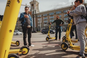 «Из слободы в Cити» на электросамокатах