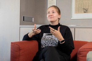 Гид-переводчик Музея Ельцина Ксения Паклина