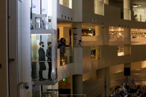 Спектакль «Честная женщина» в Атриуме Ельцин Центра