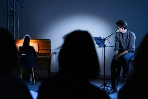 Строчка. Точка. Маяковский