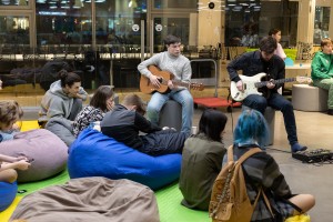 «Трындельник». Новогодняя вечеринка для подростков