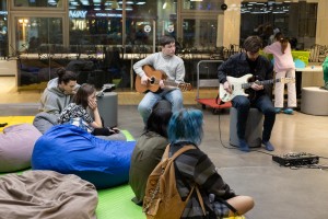 «Трындельник». Новогодняя вечеринка для подростков