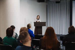 Лекция Ольги Колгановой «Светозвуковые и светоцветовые эксперименты в период раннего СССР»