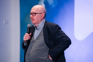 «Два города» с Денисом Драгунским