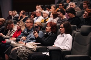 Александр Архангельский. Партийный съезд и театральный разъезд