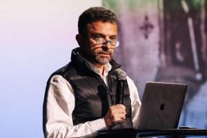 Александр Архангельский. Партийный съезд и театральный разъезд