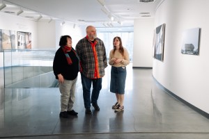 Марина Разбежкина в арт-галерее и в музее Бориса Ельцина