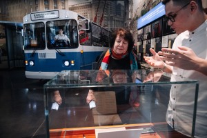 Марина Разбежкина в арт-галерее и в музее Бориса Ельцина