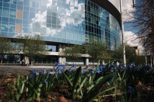 Фасад Ельцин Центра. Весна