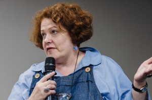 Где лучше смотреть сериалы — в онлайн-кинотеатрах или в телеэфире. Лекция Арины Бородиной