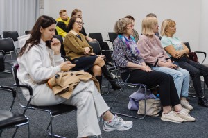 Где лучше смотреть сериалы — в онлайн-кинотеатрах или в телеэфире. Лекция Арины Бородиной