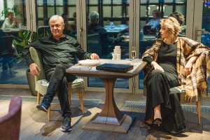 Полина Осетинская и Алексей Гориболь в баре «Барборис»