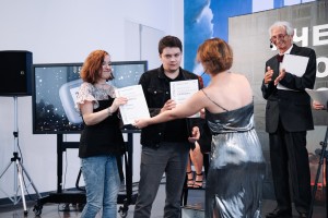 Церемония награждения победителей конкурса пьес о 90-х «Зачем я это помню»-2024