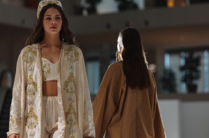 Модный показ в Ельцин Центре. Международная неделя моды UF LAB