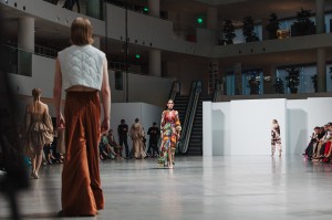 Модный показ в Ельцин Центре. Международная неделя моды UF LAB