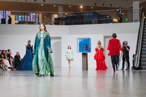 Модный показ в Ельцин Центре. Международная неделя моды UF LAB