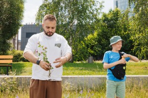 Сад трав. Илья Гомыранов. Многоногие соседи. Путешествие в микромир