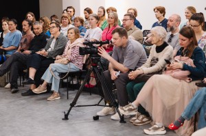 «Как смотреть и анализировать спектакль». Встреча с Олегом Лоевским