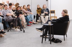 «Как смотреть и анализировать спектакль». Встреча с Олегом Лоевским