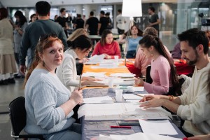 Программа «Смыслы современного Китая». Вырезание открытки с элементами цзяньчжи