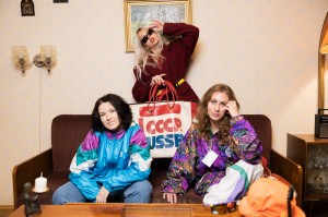 Фотоэкскурсия «Модный бунт» на русском жестовом языке. Неделя глухих в Ельцин Центре. 2024 год