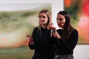 Экскурсия по выставке «НИИ Филаретова. Екатеринбург» с переводом на русский жестовый язык. Неделя глухих в Ельцин Центре. 2024 год