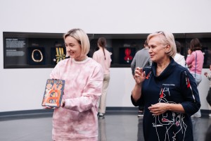 Семейная игра «Ветер перемен» с переводом на РЖЯ. Неделя глухих в Ельцин Центре. 2024 год