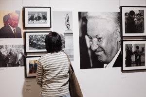 Открытие выставки Алексея Сазонова «Власть без ретуши»